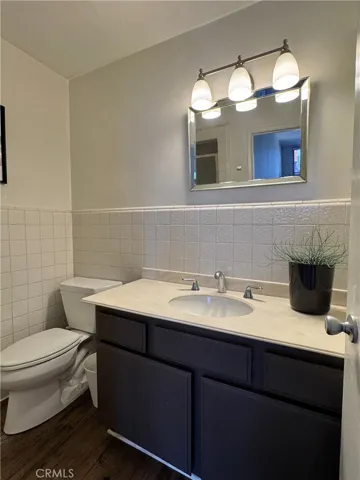 215 Pier Avenue, Hermosa Beach, California 90254