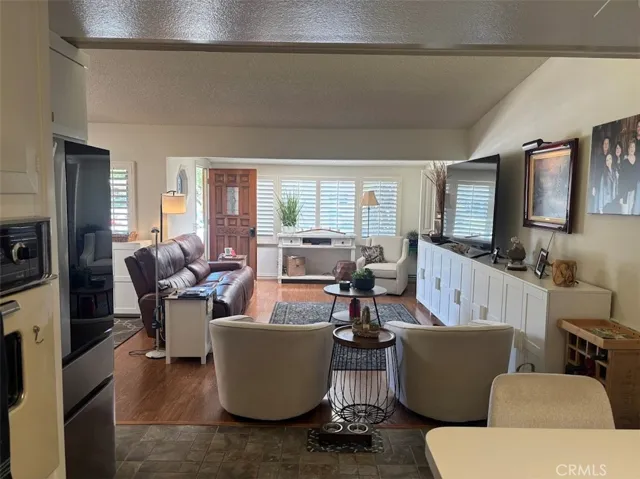 1290 Northwood Road 161i, Seal Beach, California 90740