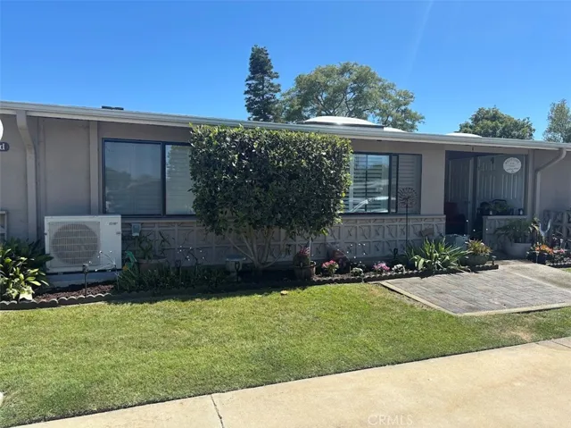 1290 Northwood Road 161i, Seal Beach, California 90740