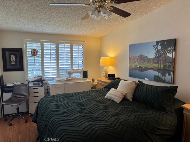 1290 Northwood Road 161i, Seal Beach, California 90740