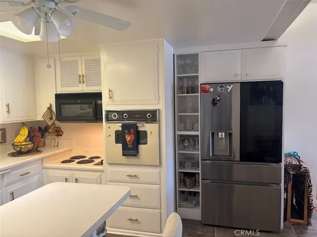 1290 Northwood Road 161i, Seal Beach, California 90740