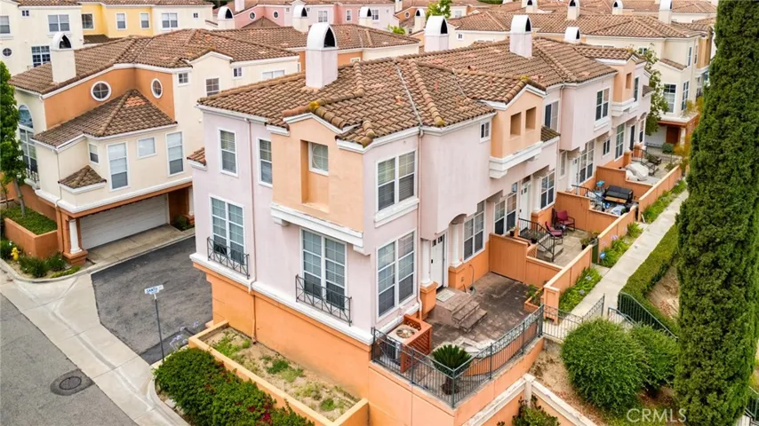 8125 E Santo Court, Anaheim Hills, California 92808