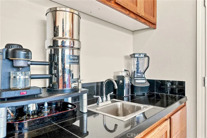 Coffee Bar / Wet Bar