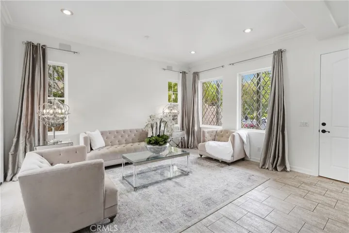 26911 Beverly Glen Court, Valencia, California 91355