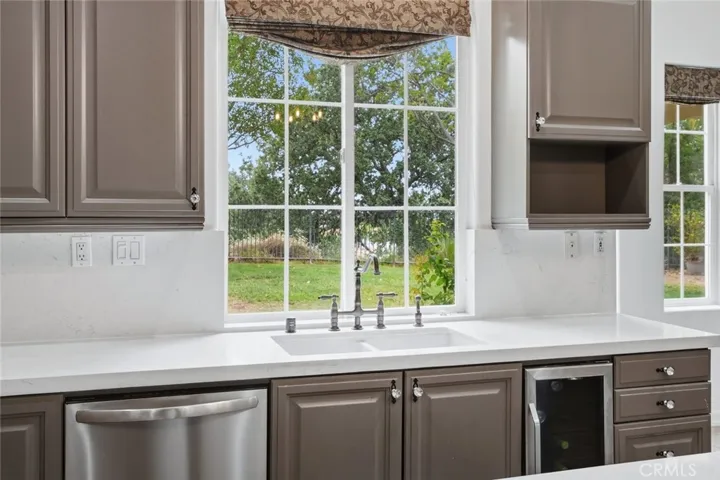 26911 Beverly Glen Court, Valencia, California 91355