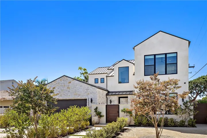 20321 Orchid, Newport Beach, California 92660