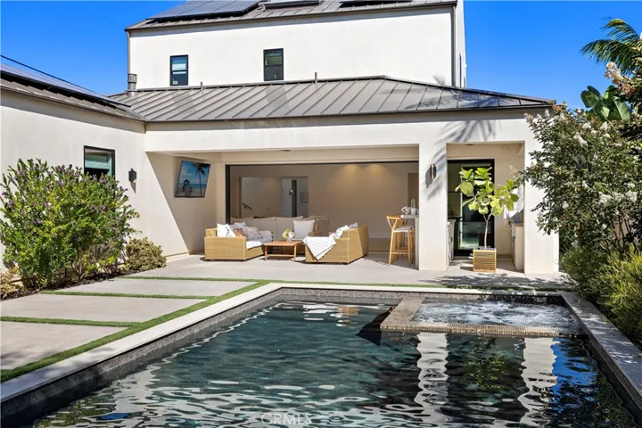 20321 Orchid, Newport Beach, California 92660