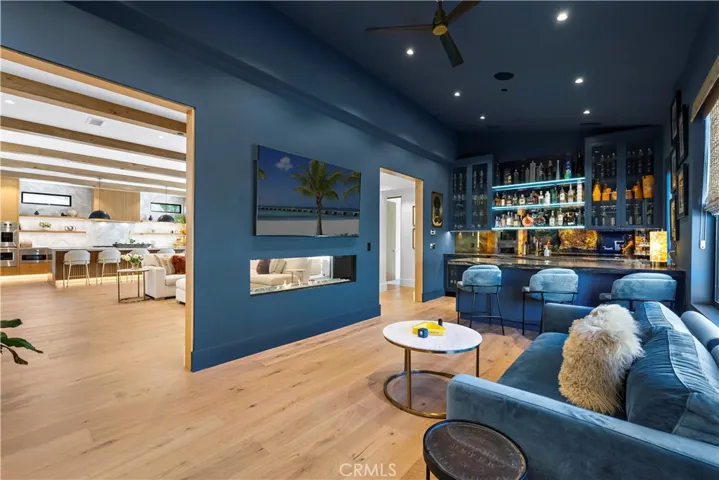 View from den/loung to great room