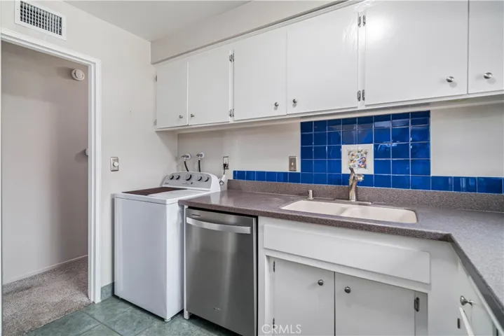 1026 W Avenue J9, Lancaster, California 93534