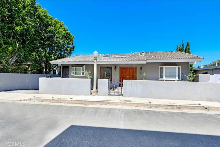 3370 Troy, Los Angeles, California 90068