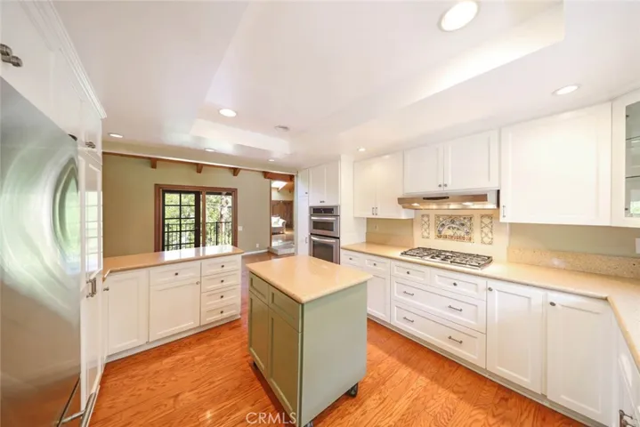 3370 Troy, Los Angeles, California 90068