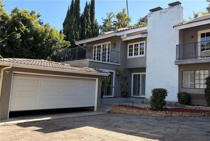 3370 Troy, Los Angeles, California 90068