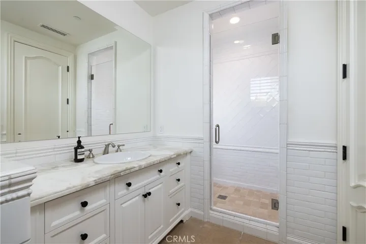 Guest bath