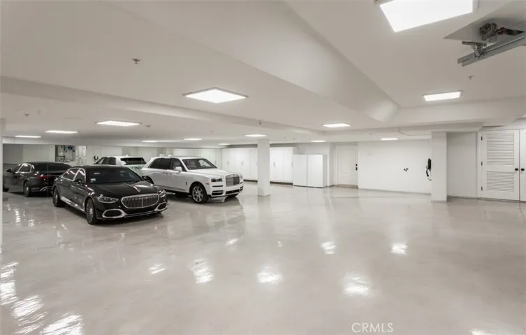 Multicar Garage