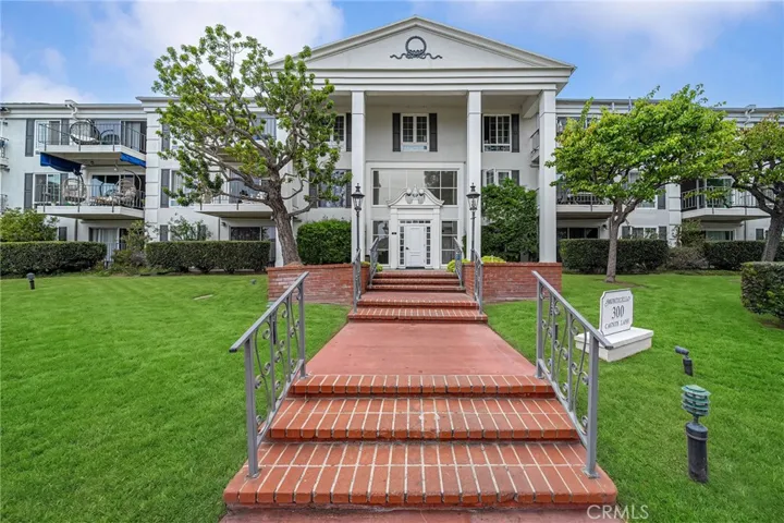 300 Cagney, Newport Beach, California 92663
