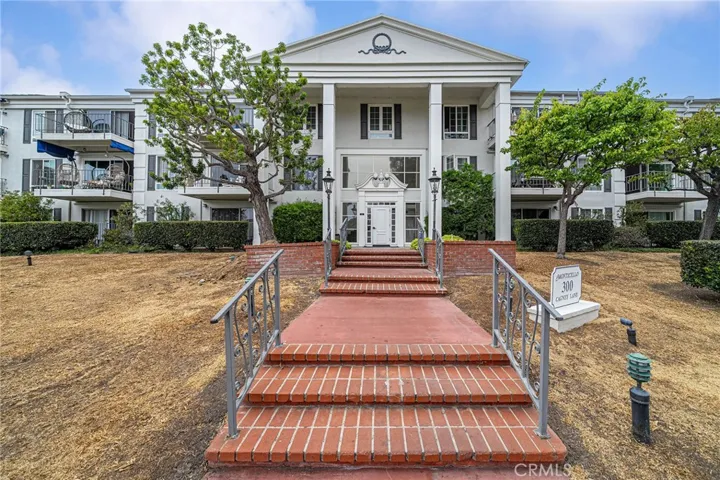 300 Cagney, Newport Beach, California 92663