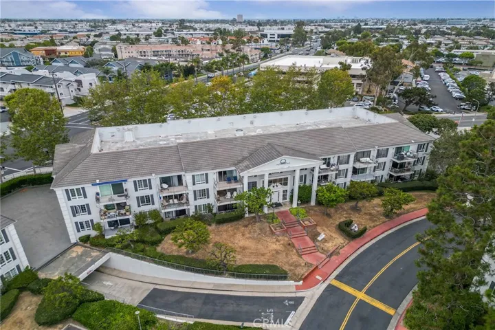 300 Cagney, Newport Beach, California 92663