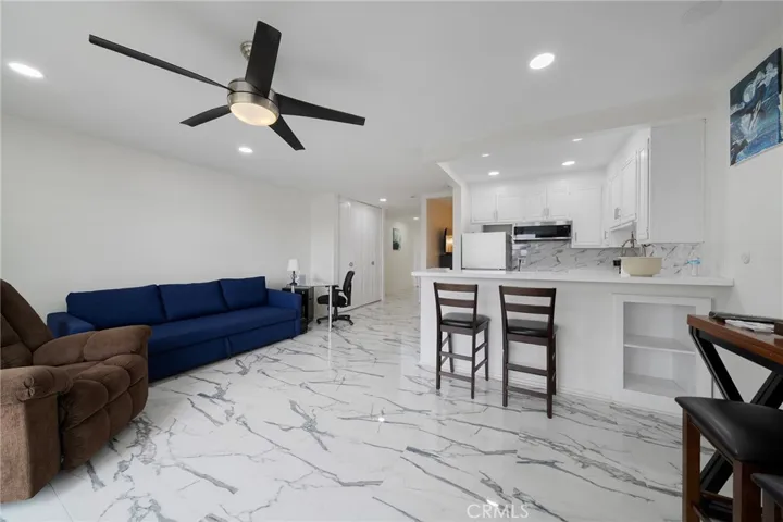 300 Cagney, Newport Beach, California 92663