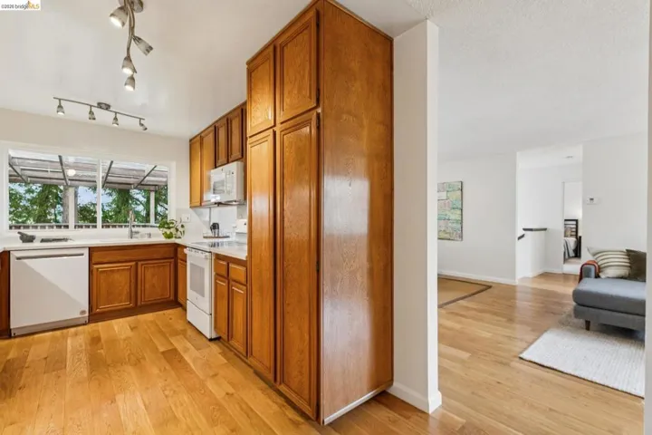 1131 Mitchell Way, El Sobrante, California 94803