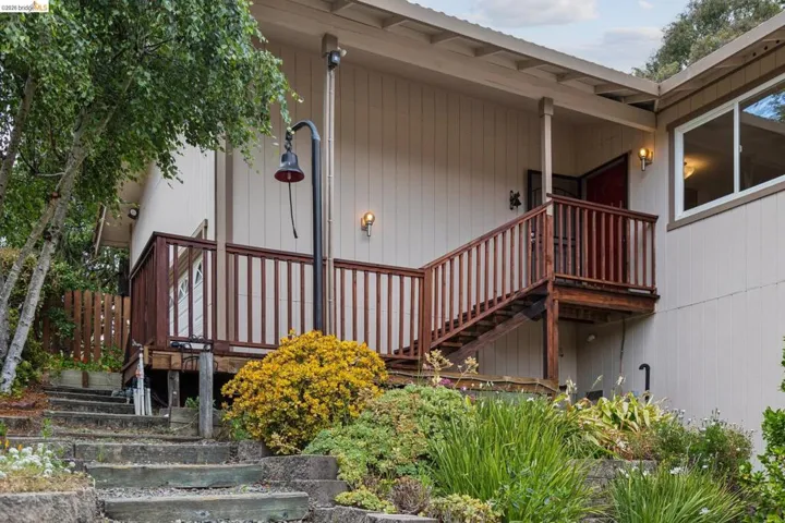 1131 Mitchell Way, El Sobrante, California 94803
