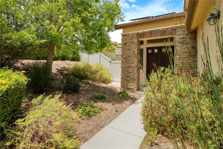 26445 Oakdale Canyon, Canyon Country, California 91387