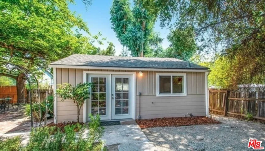 3708 Altura Avenue, Glendale, California 91214