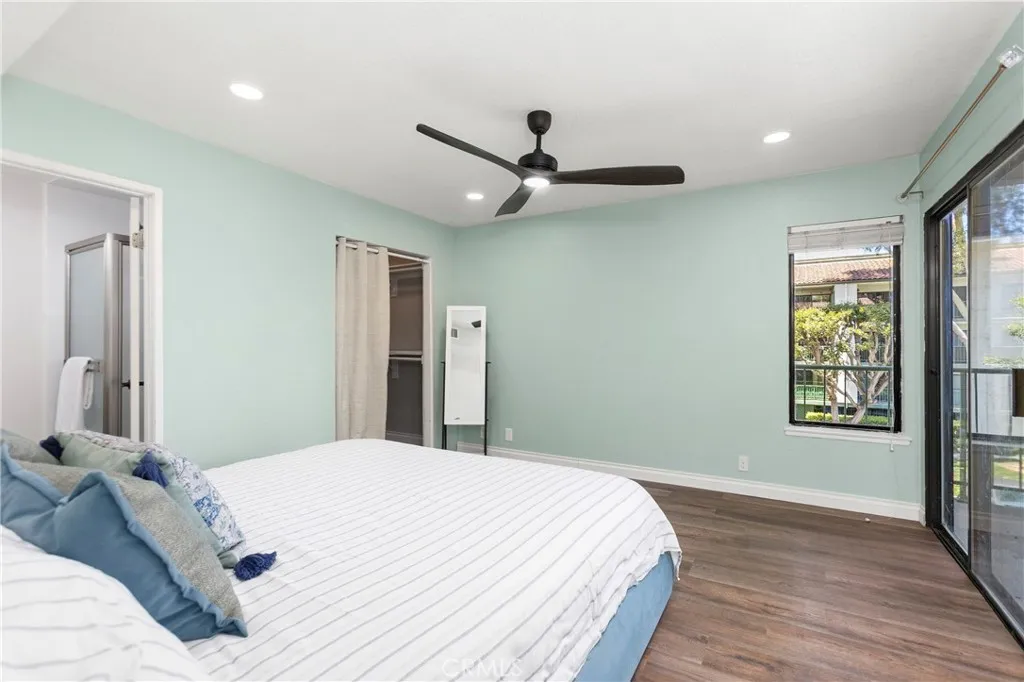 Primary suite with walk in clsoet
