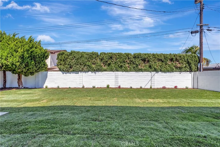 17392 Lido, Huntington Beach, California 92647