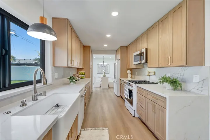 17392 Lido, Huntington Beach, California 92647