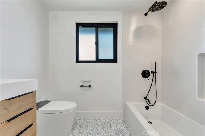 17392 Lido, Huntington Beach, California 92647