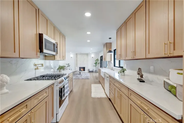 17392 Lido, Huntington Beach, California 92647