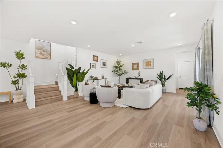 201 Longspur, Irvine, California 92618