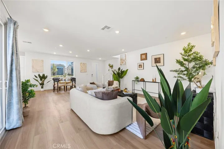 201 Longspur, Irvine, California 92618