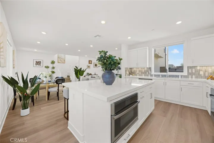 201 Longspur, Irvine, California 92618