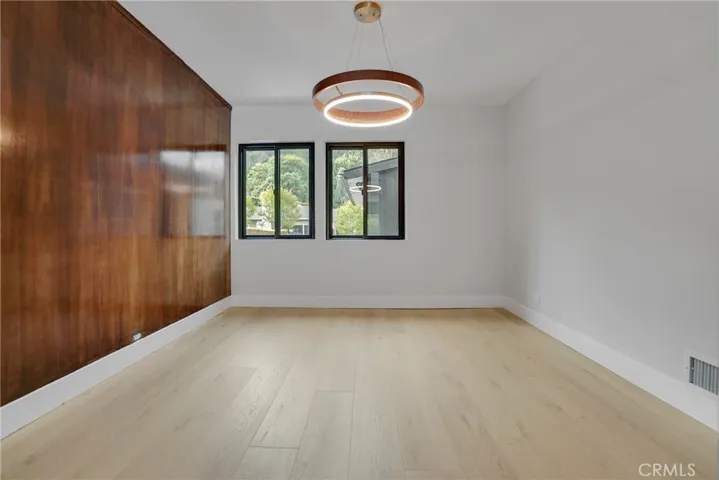 5631 Park Oak, Los Angeles, California 90068