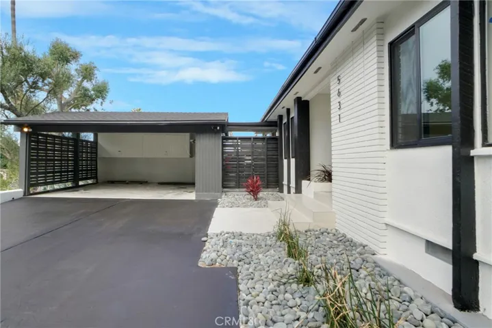 5631 Park Oak, Los Angeles, California 90068