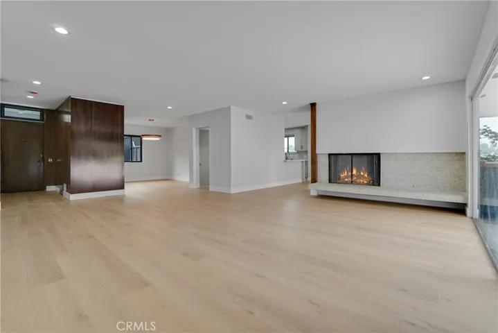 5631 Park Oak, Los Angeles, California 90068