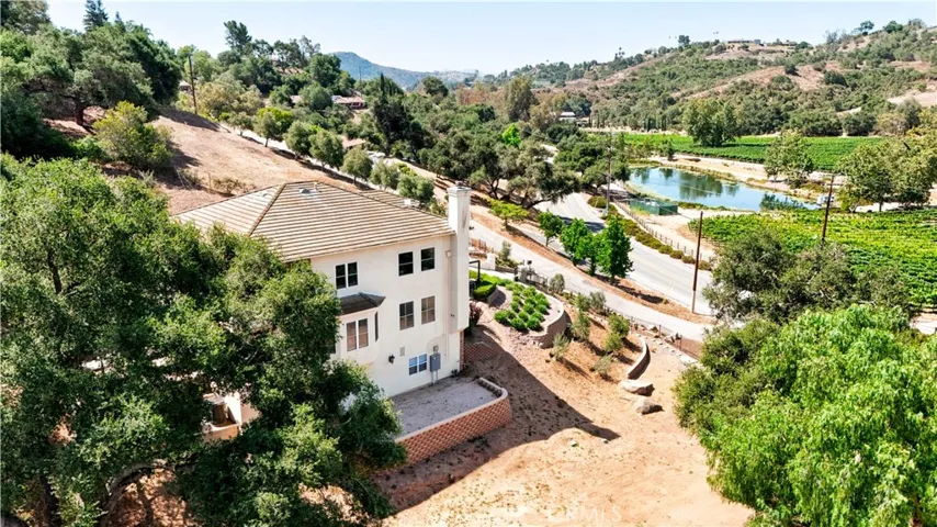2424 Gird Road, Fallbrook, California 92028
