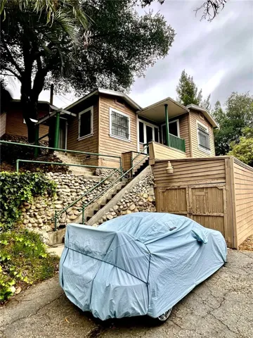 272.5 view from back & garage