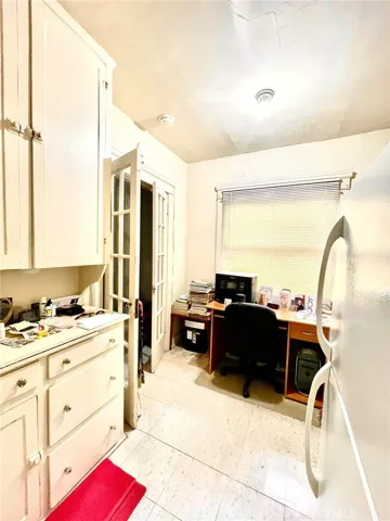 272.5 kitchen with nook