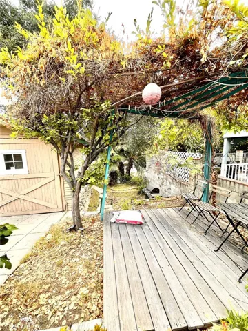 patio of 274