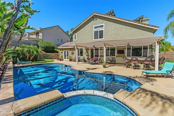 785 Via Blairo, Corona, California 92879