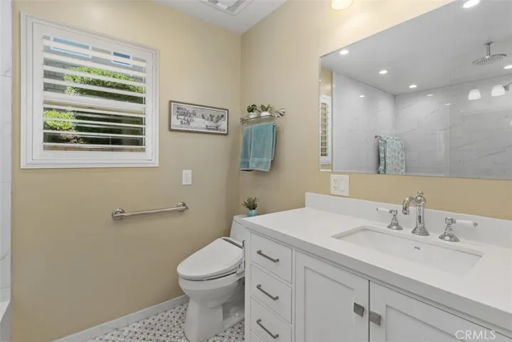 785 Via Blairo, Corona, California 92879