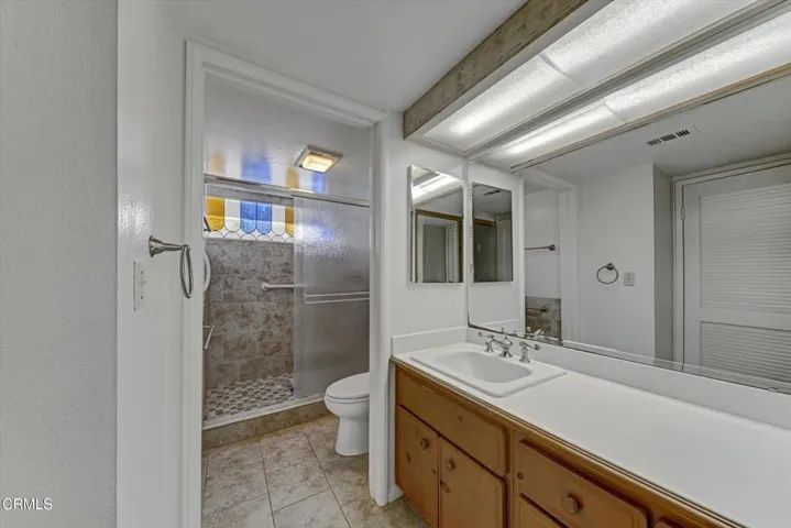 Private Bath 1