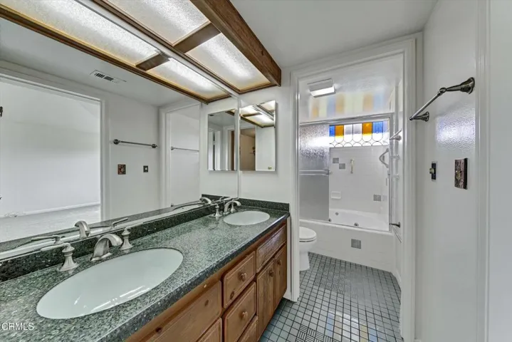 Private Bath 2