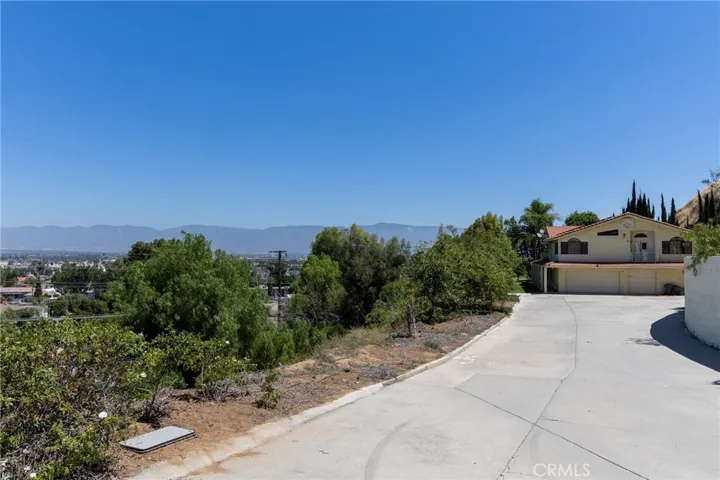 1815 Hilltop, Colton, California 92324 — photo 5