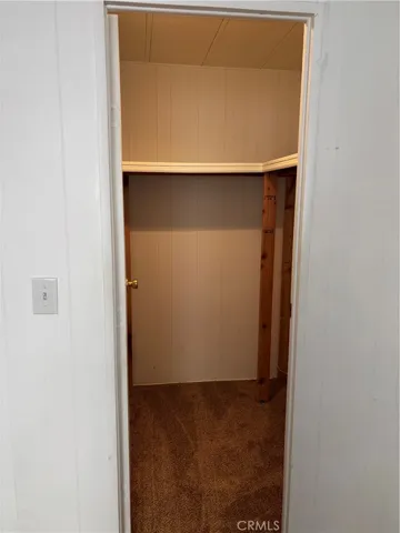 walk in closet