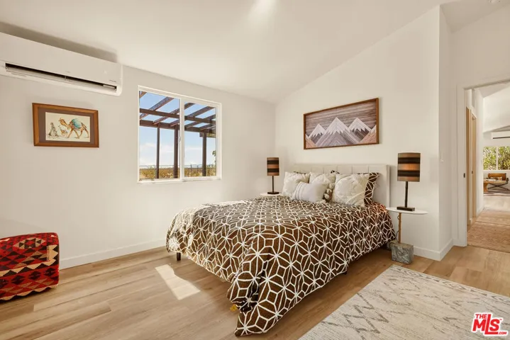 60939 Sunny Vista Road, Landers, California 92285