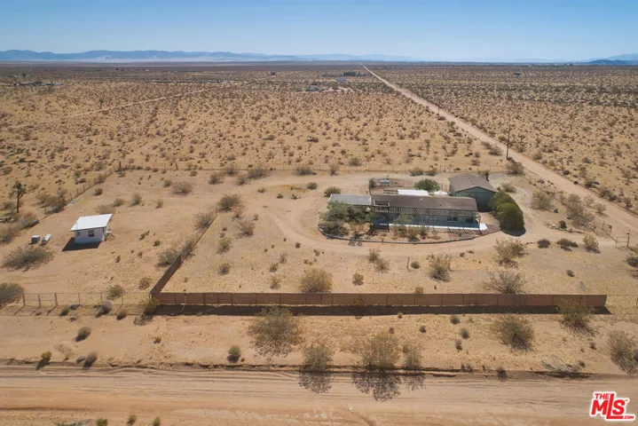 60939 Sunny Vista Road, Landers, California 92285