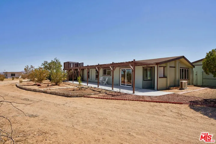 60939 Sunny Vista Road, Landers, California 92285